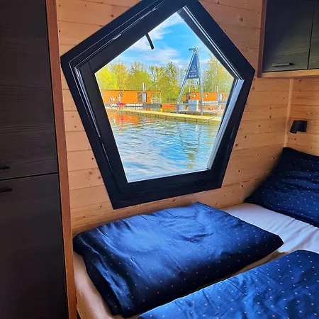 House Boat S Výhledem Na Wake Port *