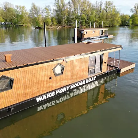 Tekne House Boat S Vyhledem Na Wake Park Brandýs nad Labem-Stará Boleslav