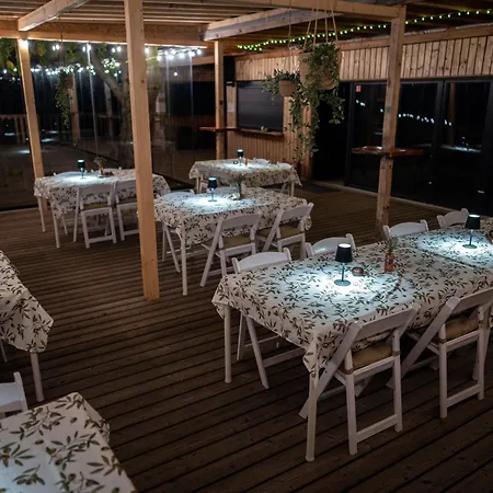 Tekne House Boat S Vyhledem Na Wake Park