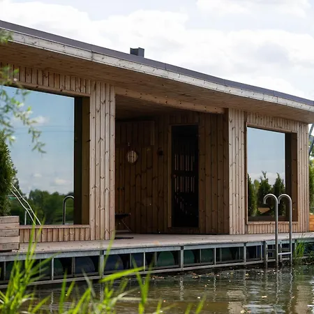 Tekne House Boat S Vyhledem Na Wake Park Brandýs nad Labem-Stará Boleslav