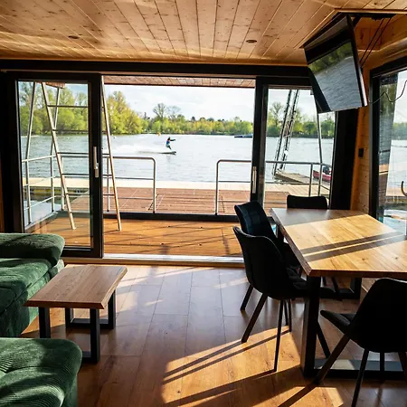 Tekne House Boat S Vyhledem Na Wake Park Brandýs nad Labem-Stará Boleslav