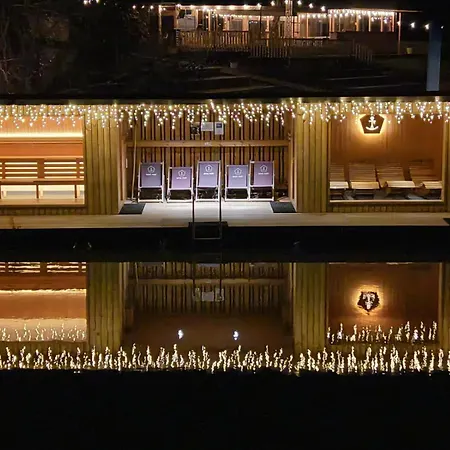 Tekne House Boat S Vyhledem Na Wake Port Brandýs nad Labem-Stará Boleslav