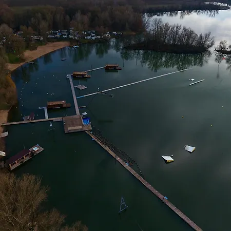 Tekne House Boat S Vyhledem Na Wake Port Brandýs nad Labem-Stará Boleslav