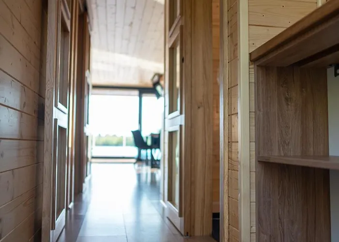 House Boat S Vyhledem Na Wake Port Tekne *
