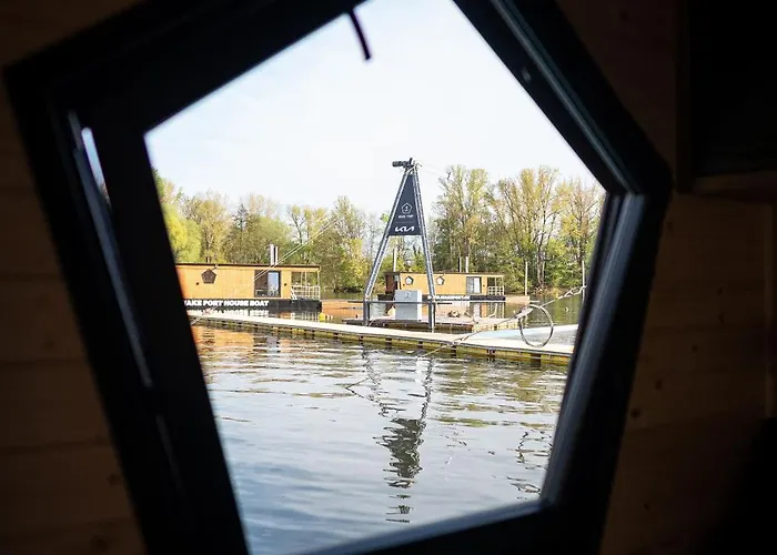 Tekne House Boat S Vyhledem Na Wake Port *