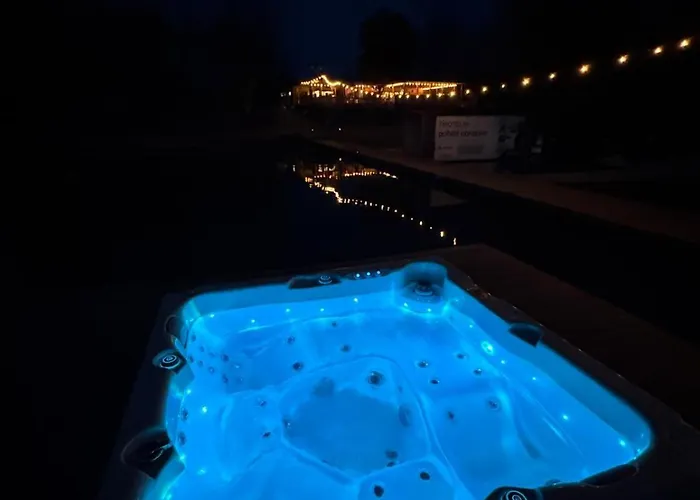 House Boat S Vyhledem Na Wake Port Tekne *