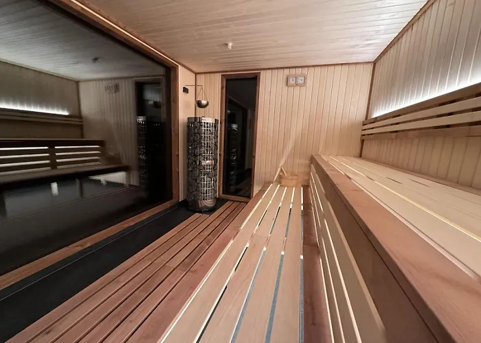 House Boat S Vyhledem Na Wake Port