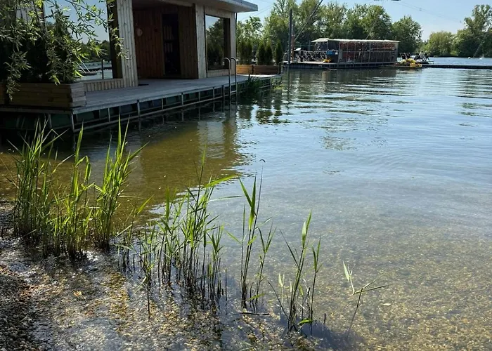 House Boat S Vyhledem Na Wake Port * Brandýs nad Labem-Stará Boleslav