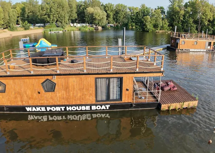 House Boat S Vyhledem Na Wake Port Brandýs nad Labem-Stará Boleslav