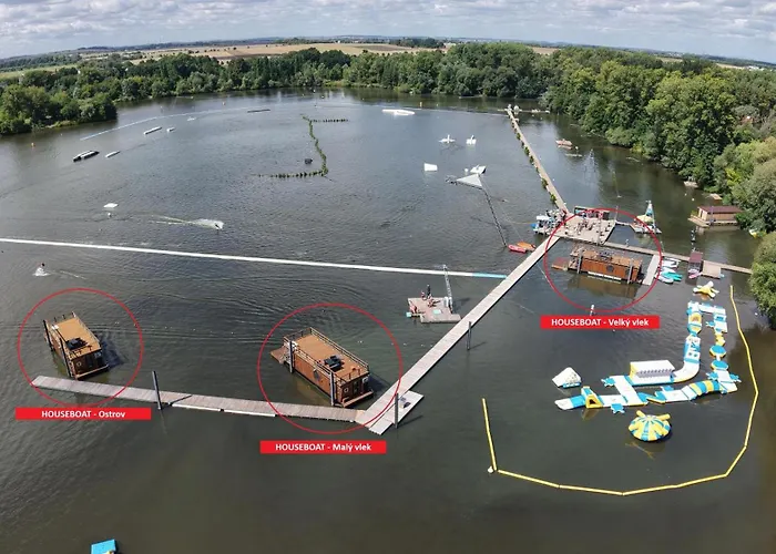 Tekne House Boat S Vyhledem Na Wake Port *