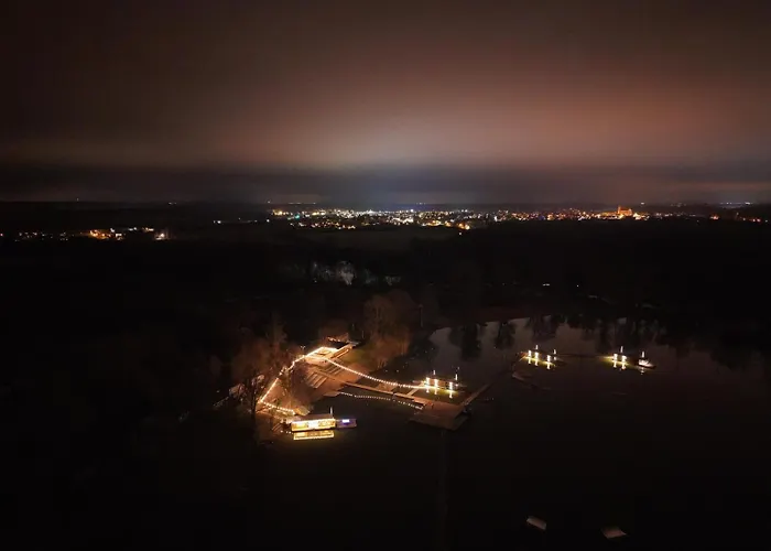 House Boat S Vyhledem Na Wake Port * Brandýs nad Labem-Stará Boleslav