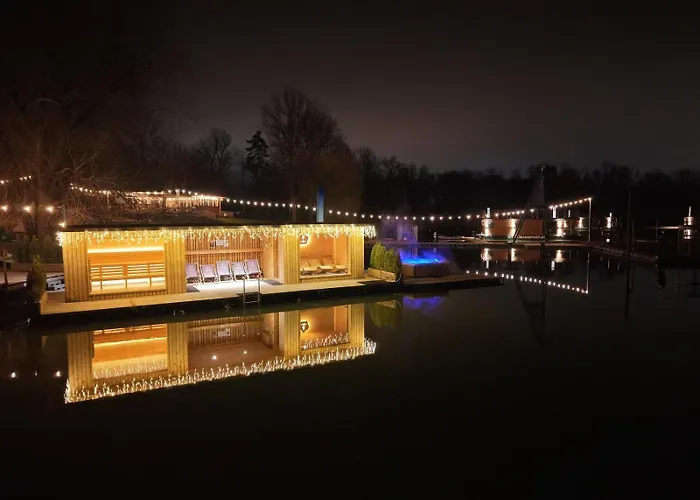 House Boat S Vyhledem Na Wake Port Tekne Brandýs nad Labem-Stará Boleslav