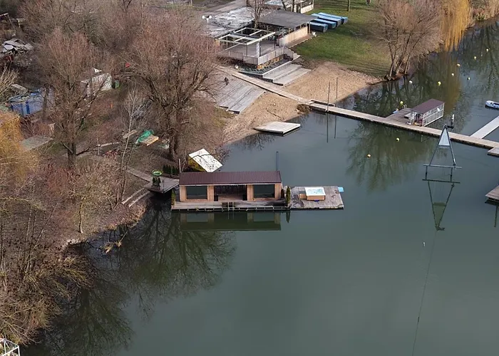 House Boat S Vyhledem Na Wake Port * Brandýs nad Labem-Stará Boleslav