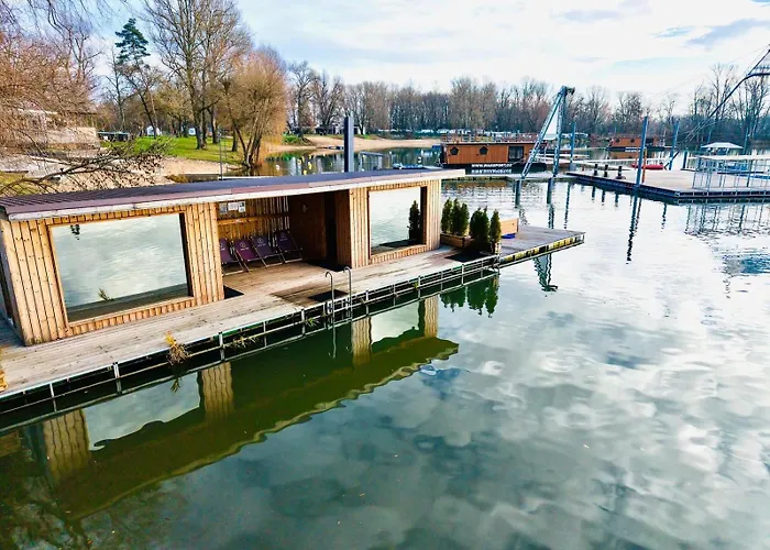House Boat S Vyhledem Na Wake Port Brandýs nad Labem-Stará Boleslav